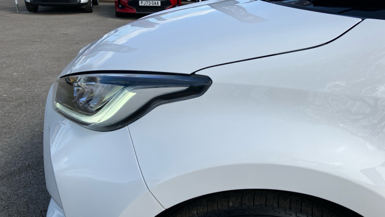 Toyota Yaris 1.5 Hybrid Design 5dr CVT Hybrid Hatchback